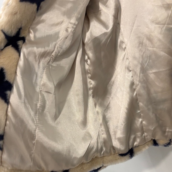 Star Patterned Soft Jacket - Picture 8 of 8